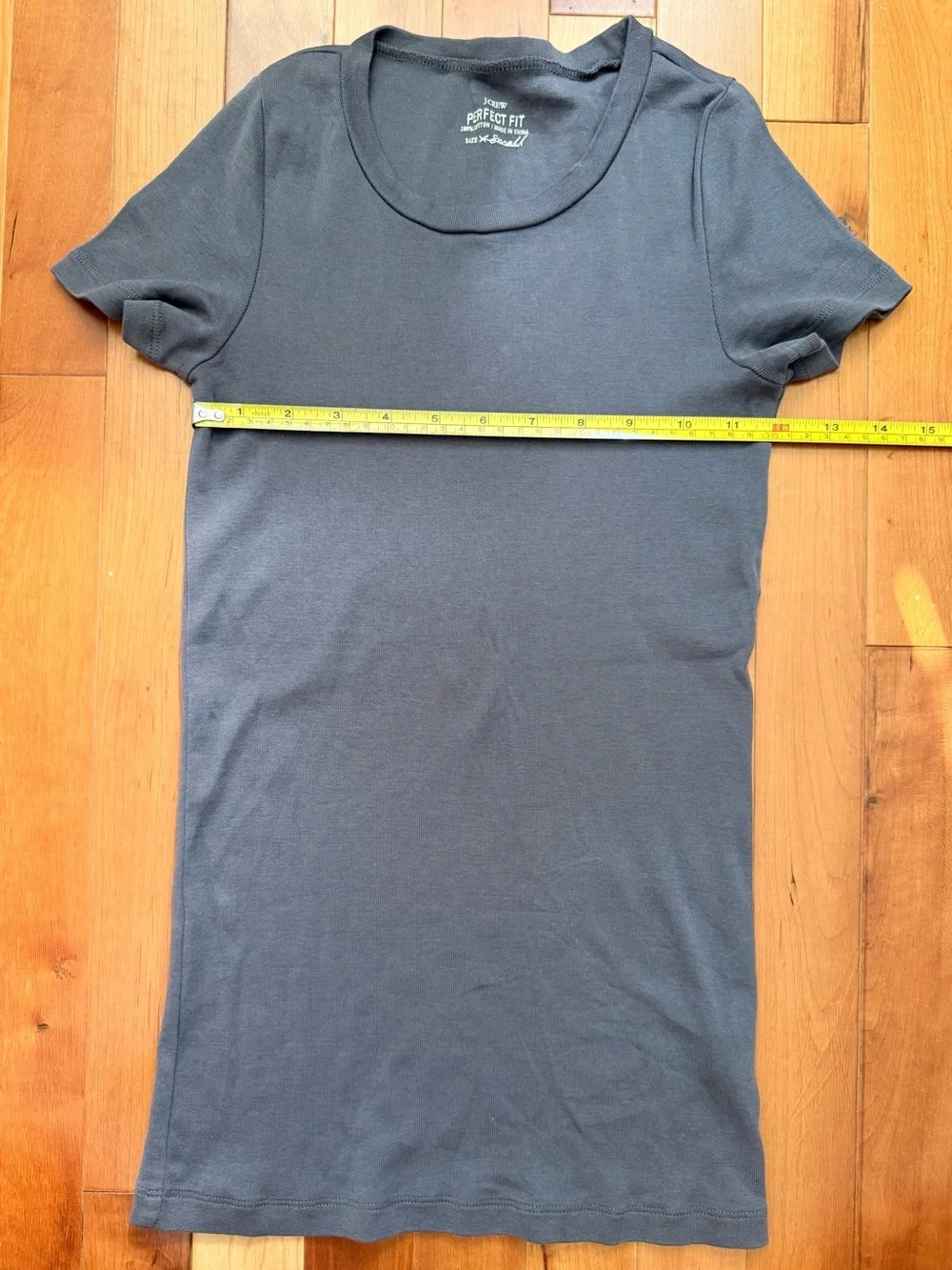 J. Crew Perfect Fit Gray Short Sleeve Crewneck Tee